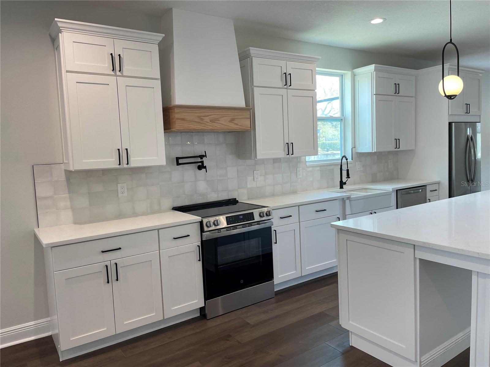 107 E PARK ST, TARPON SPRINGS, FL, 34689