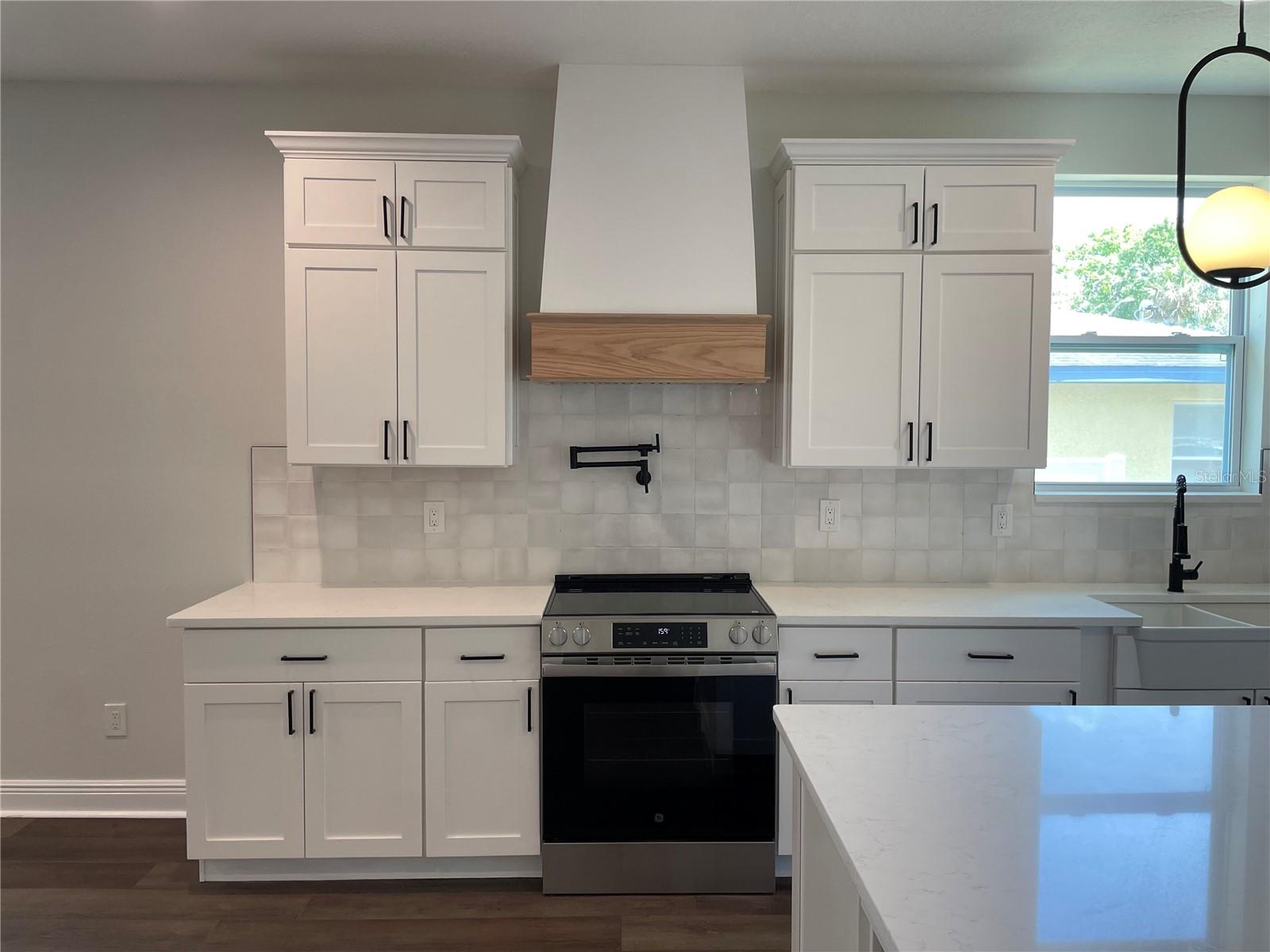 107 E PARK ST, TARPON SPRINGS, FL, 34689
