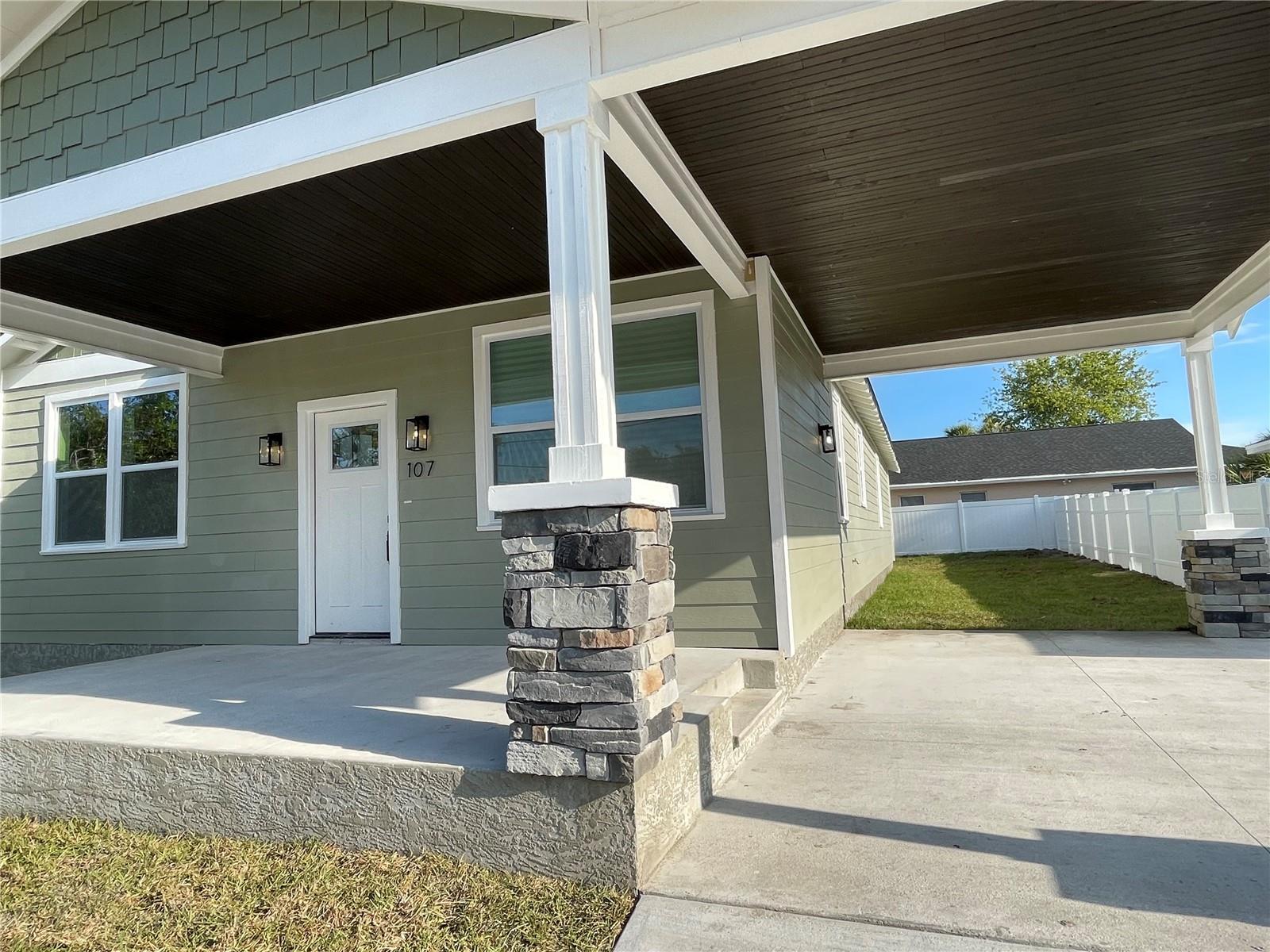 107 E PARK ST, TARPON SPRINGS, FL, 34689