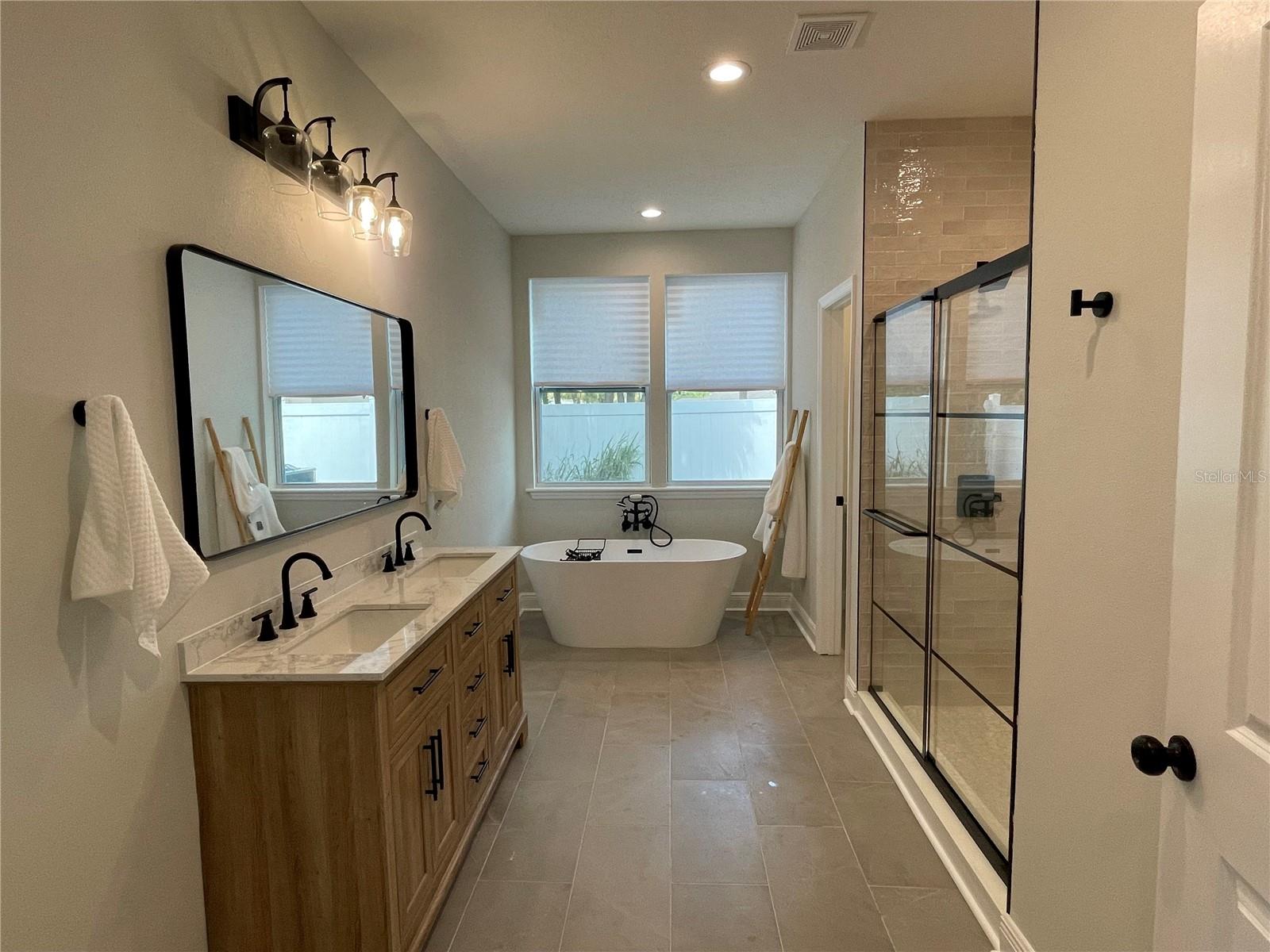 107 E PARK ST, TARPON SPRINGS, FL, 34689