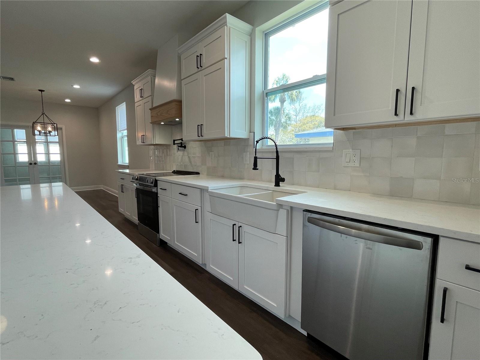 107 E PARK ST, TARPON SPRINGS, FL, 34689