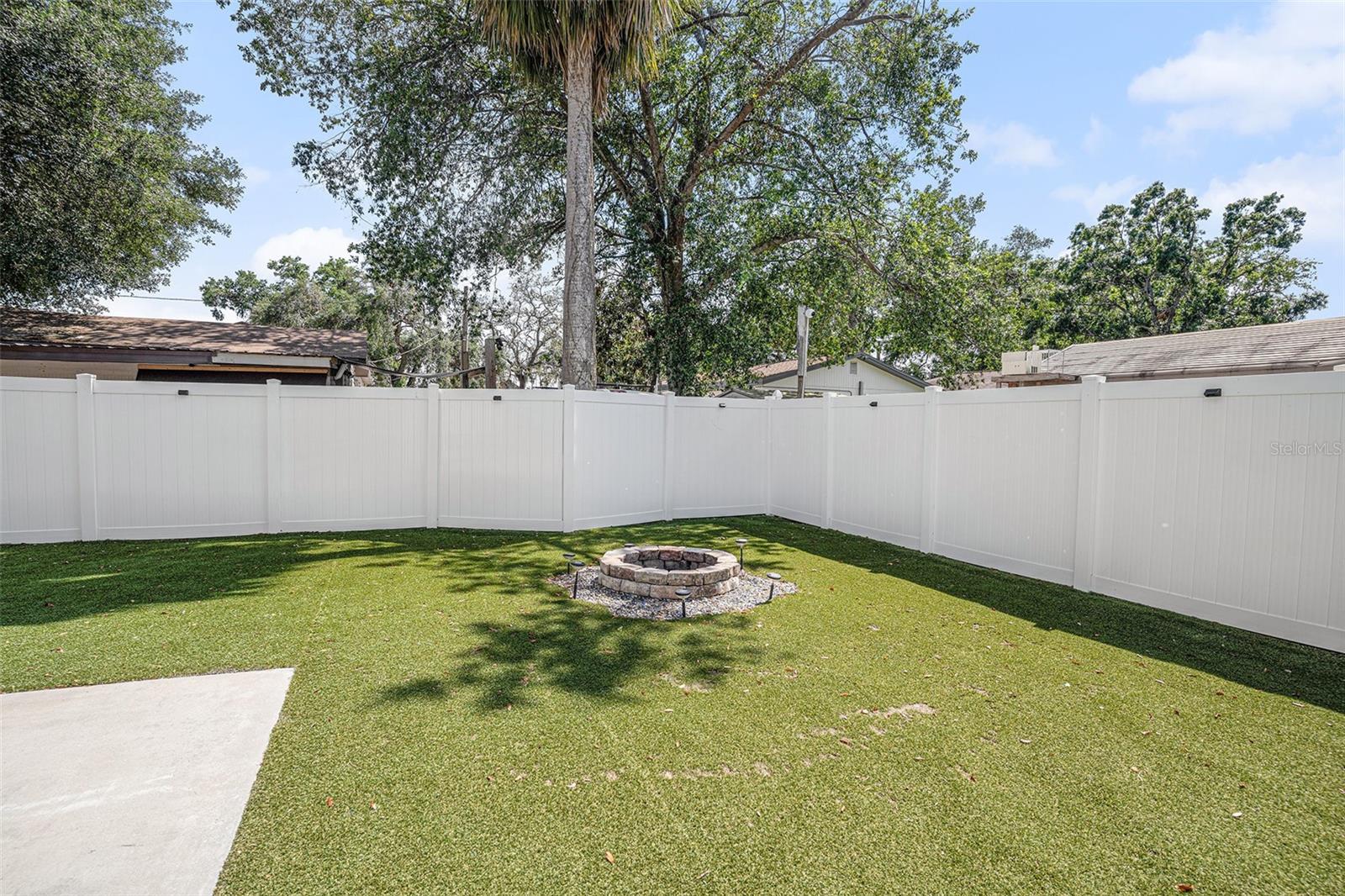 3307 E COMANCHE AVE, TAMPA, FL, 33610