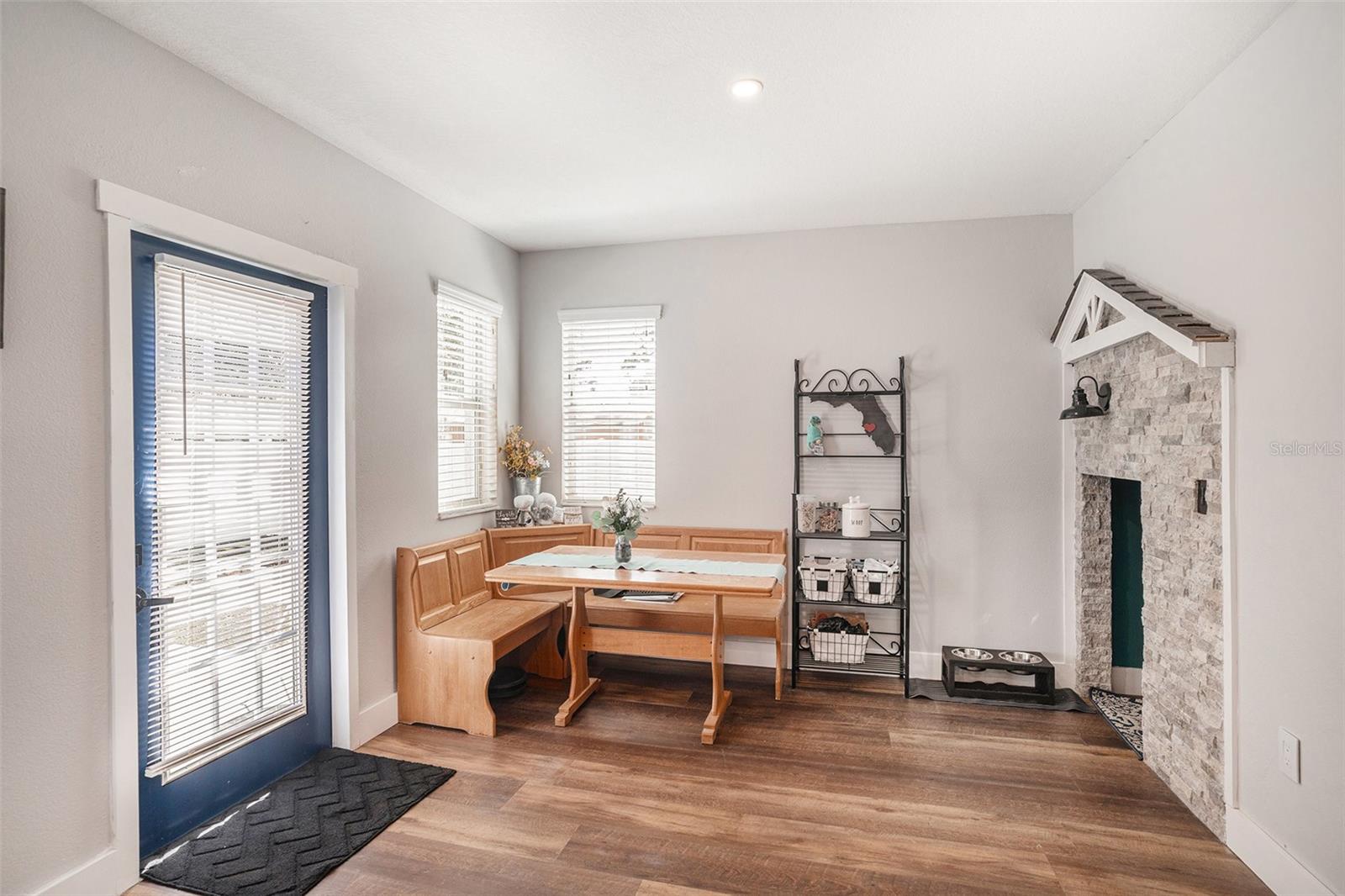 3307 E COMANCHE AVE, TAMPA, FL, 33610