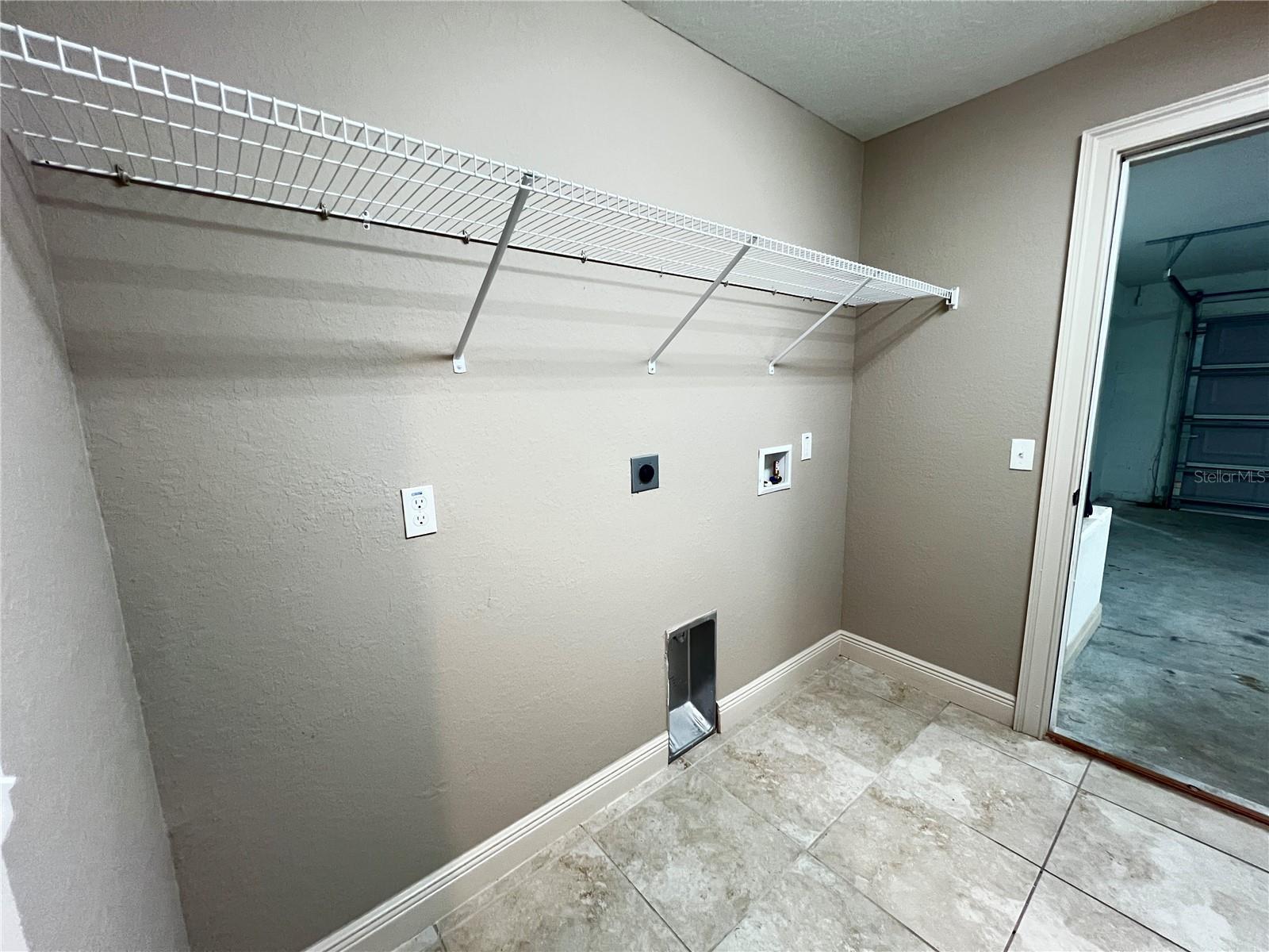 334 MALAUKA LOOP, OCKLAWAHA, FL, 32179