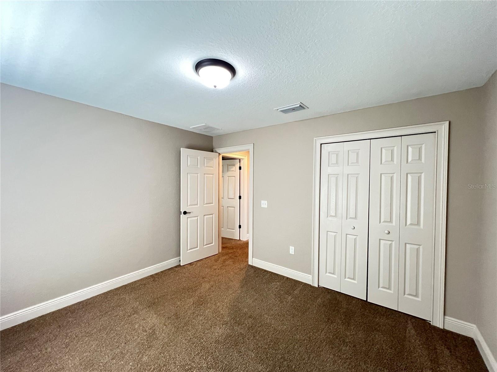 334 MALAUKA LOOP, OCKLAWAHA, FL, 32179