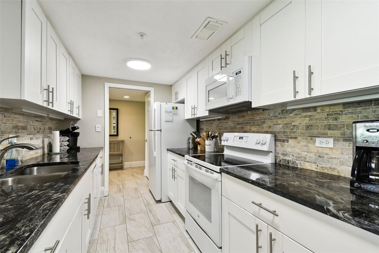 36750 US 19 N #12205, PALM HARBOR, FL, 34684