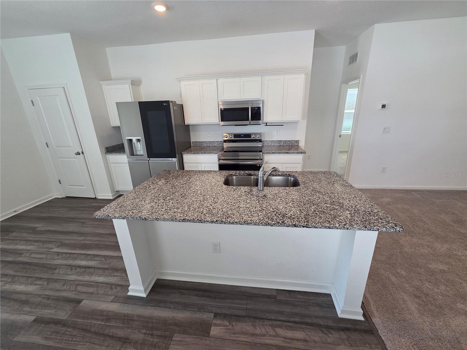 35387 EASTBROOK AVE, ZEPHYRHILLS, FL, 33541