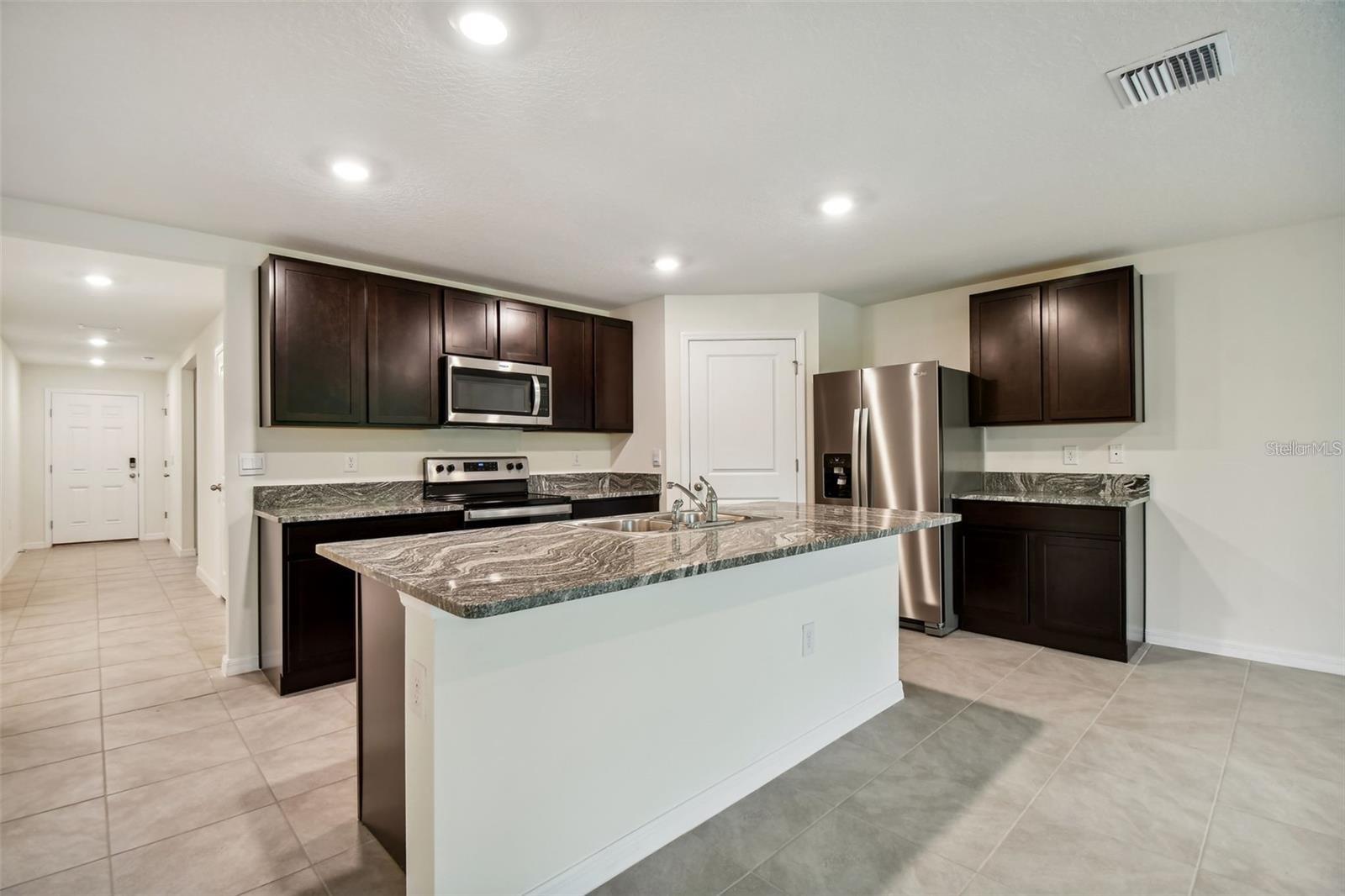 5415 LOGAN CAVE AVE, WIMAUMA, FL, 33598