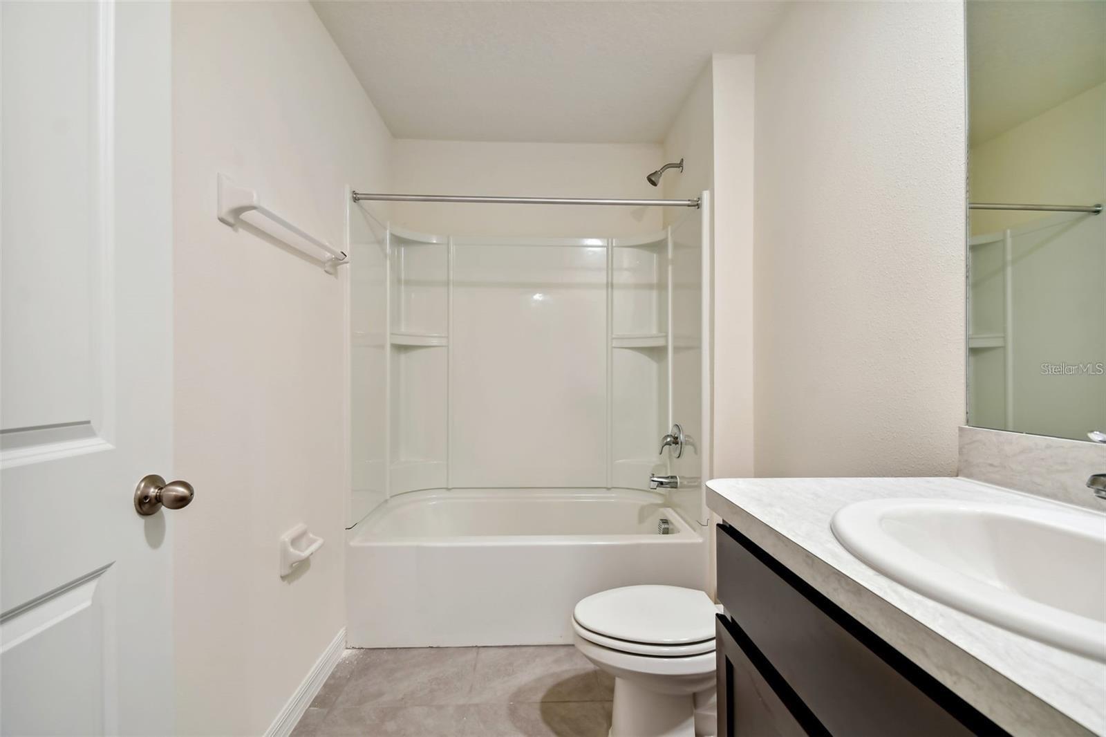 5415 LOGAN CAVE AVE, WIMAUMA, FL, 33598