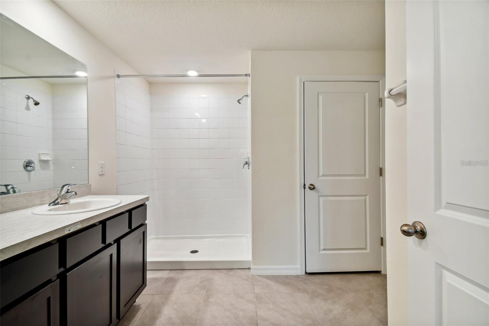 5415 LOGAN CAVE AVE, WIMAUMA, FL, 33598