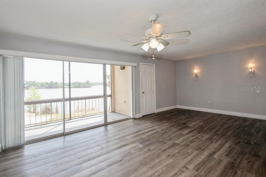 582 ORANGE DR #102, ALTAMONTE SPRINGS, FL, 32701