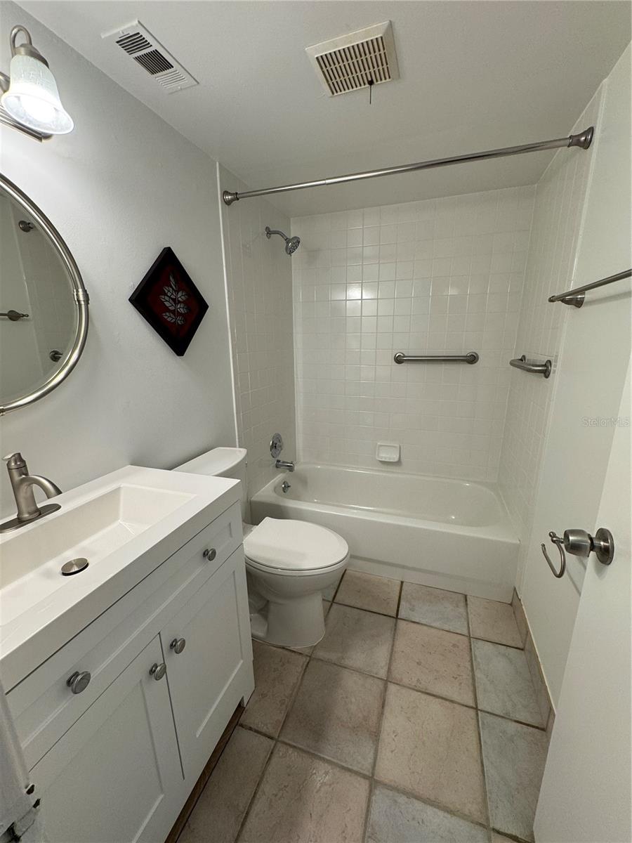 7701 STARKEY RD #233, SEMINOLE, FL, 33777