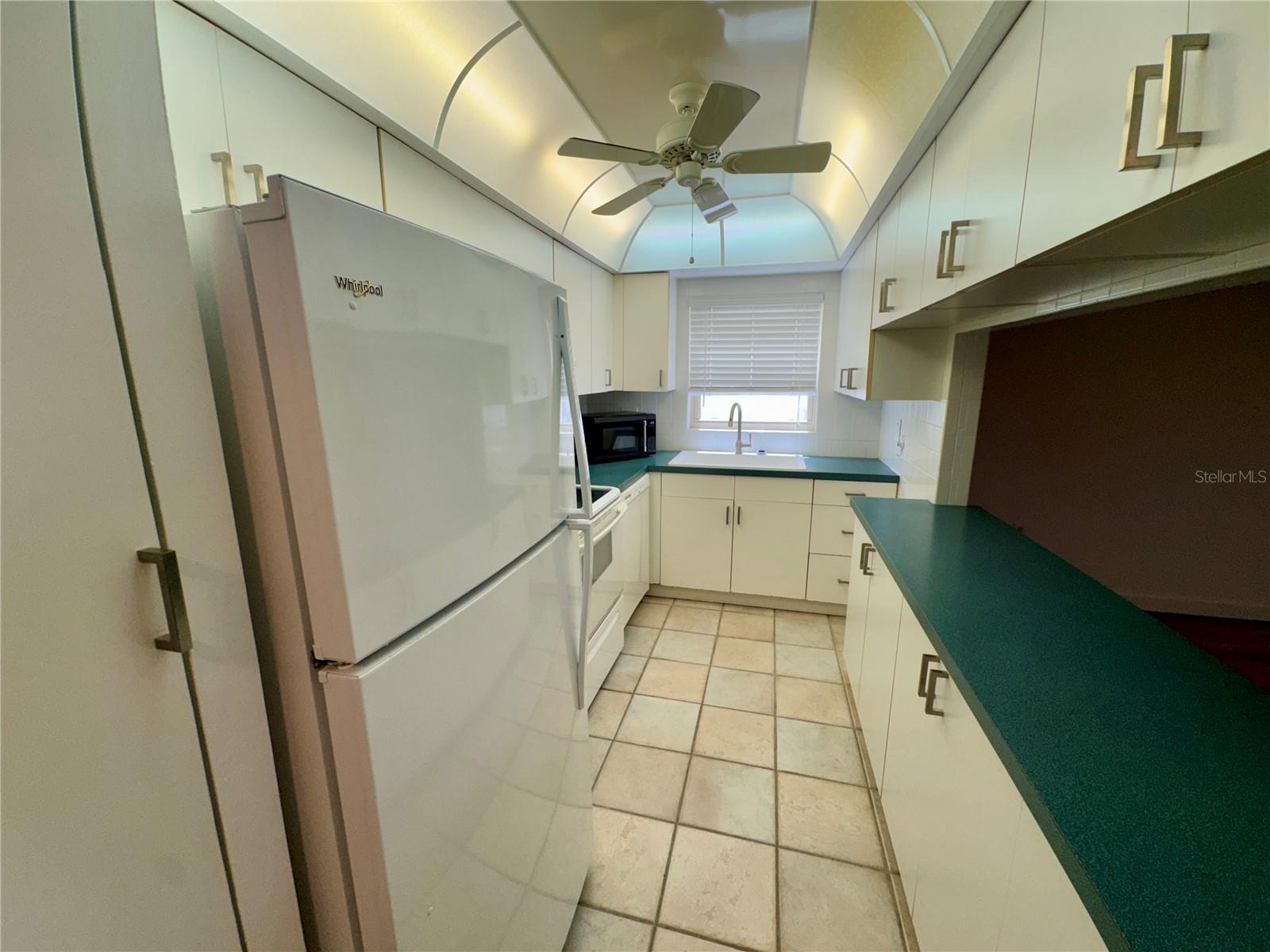 7701 STARKEY RD #233, SEMINOLE, FL, 33777