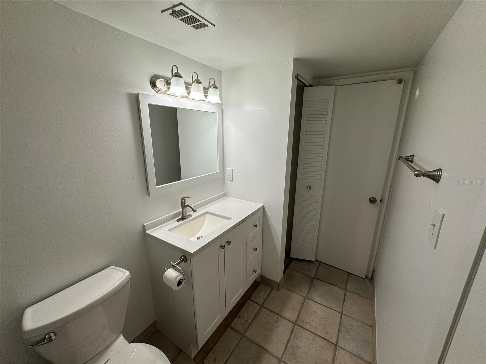 7701 STARKEY RD #233, SEMINOLE, FL, 33777