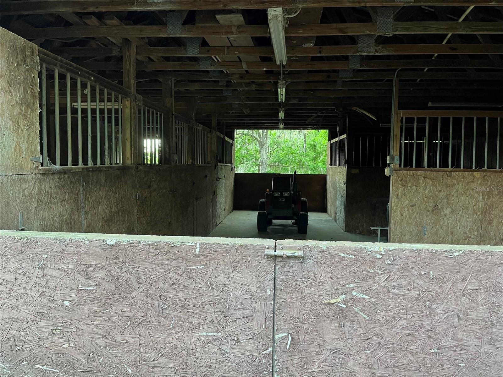 23060 WHITMAN RD, BROOKSVILLE, FL, 34601