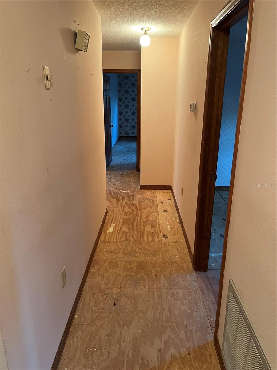 23060 WHITMAN RD, BROOKSVILLE, FL, 34601