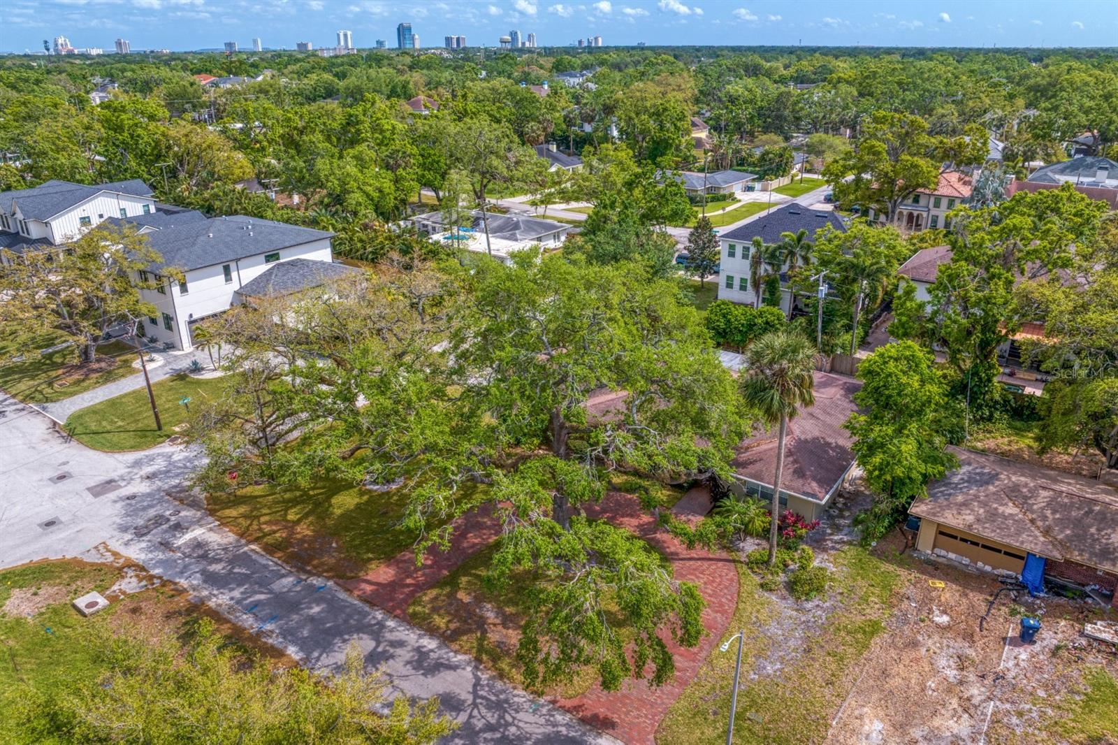 4302 W WOODMERE RD, TAMPA, FL, 33609