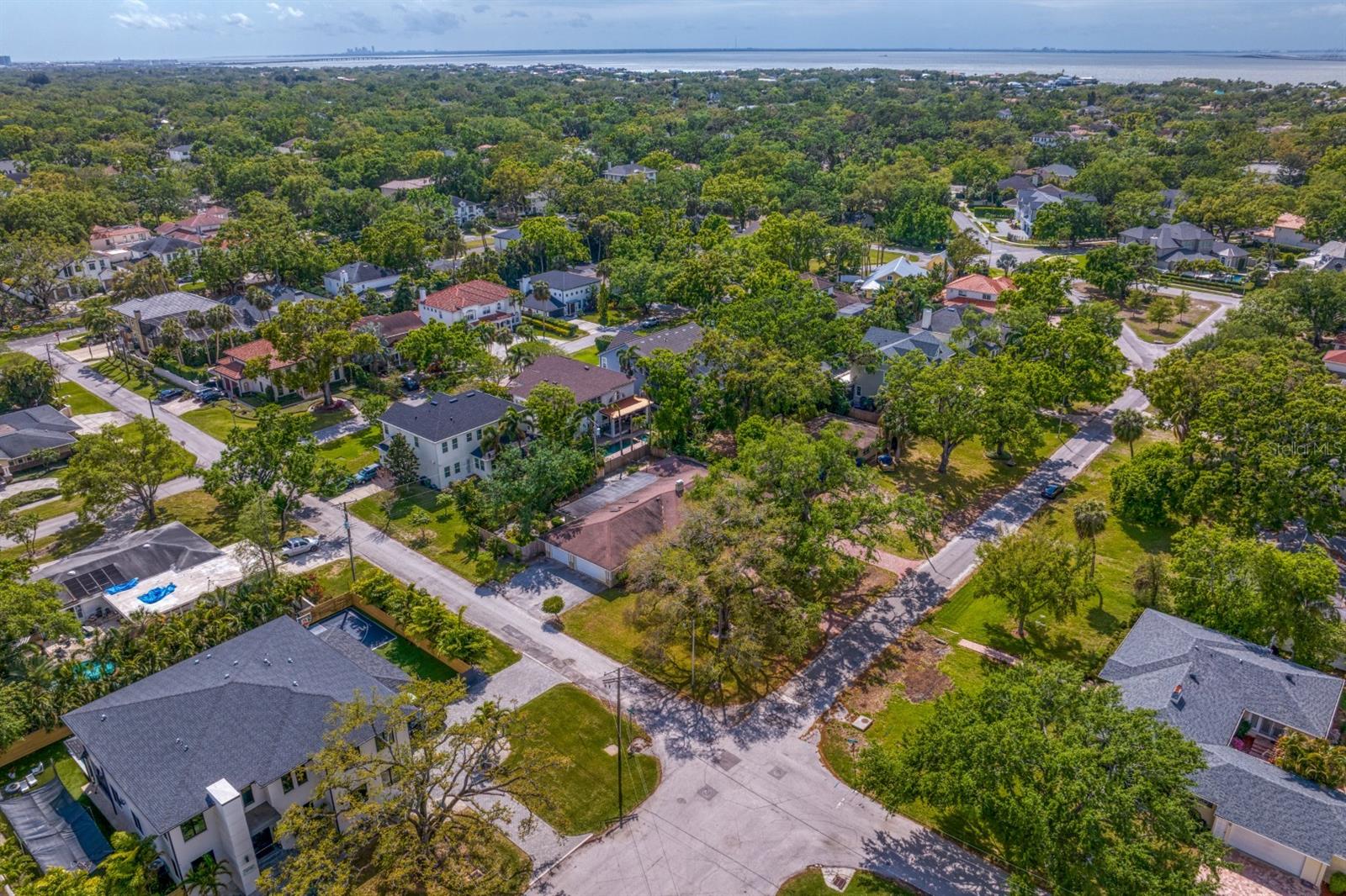 4302 W WOODMERE RD, TAMPA, FL, 33609