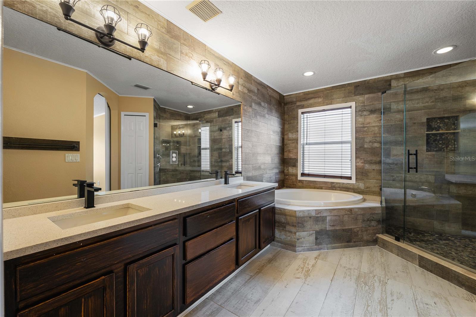 7714 CEDARHURST LN, TAMPA, FL, 33625