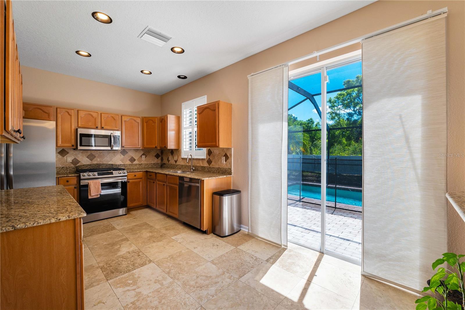 7714 CEDARHURST LN, TAMPA, FL, 33625