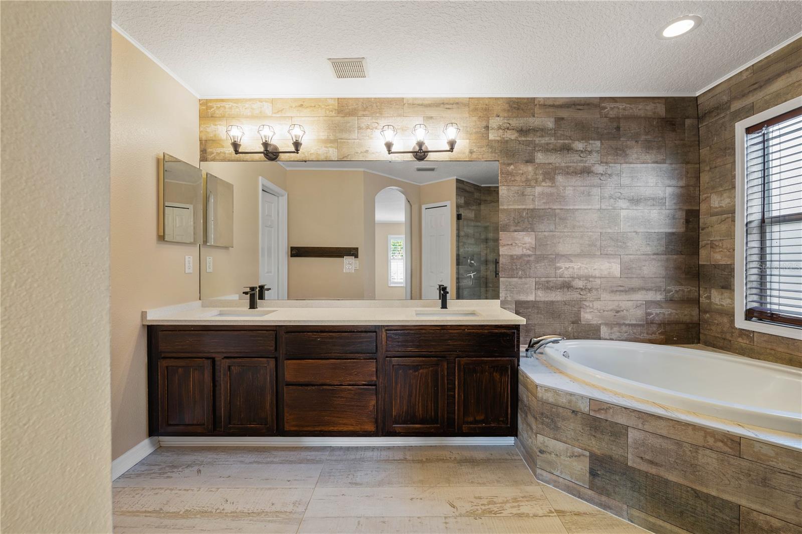 7714 CEDARHURST LN, TAMPA, FL, 33625