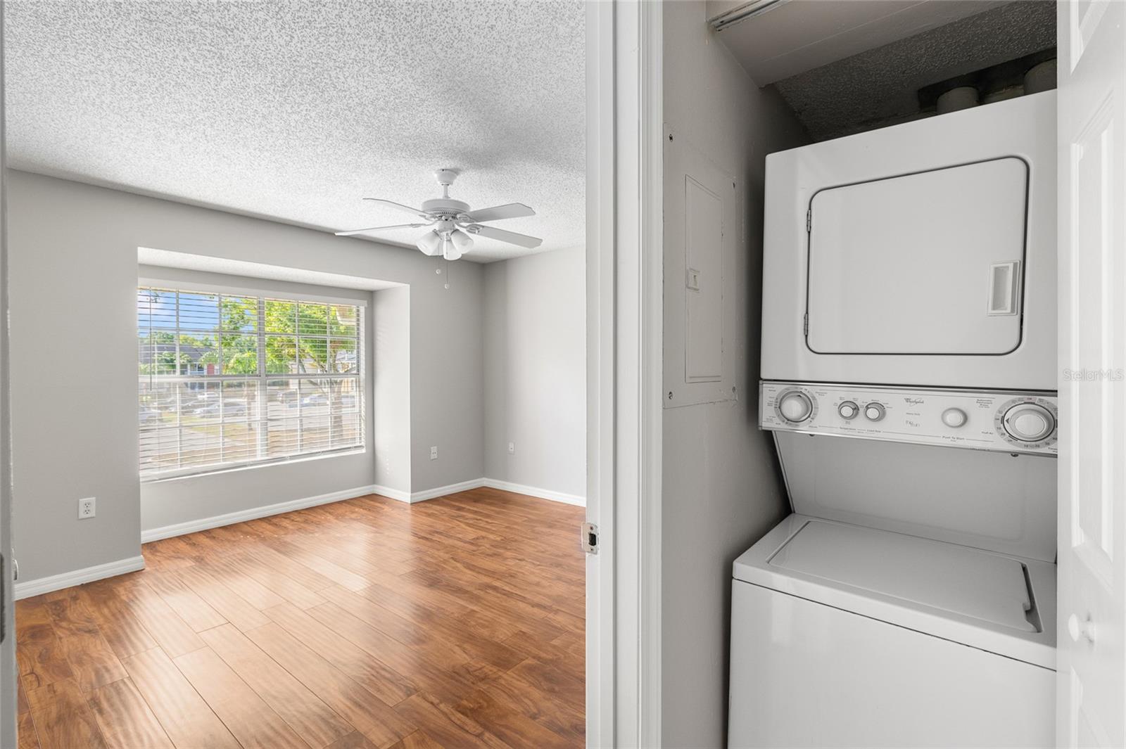 302 LAKE PARSONS GRN #201, BRANDON, FL, 33511