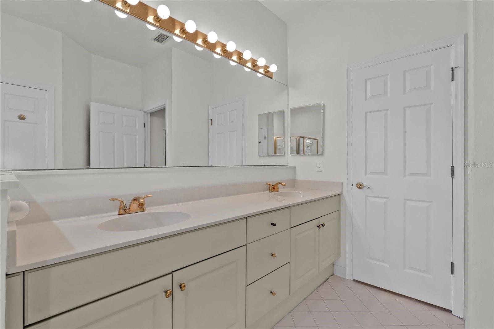 1 VISCAYA LN #2204, PALM COAST, FL, 32137