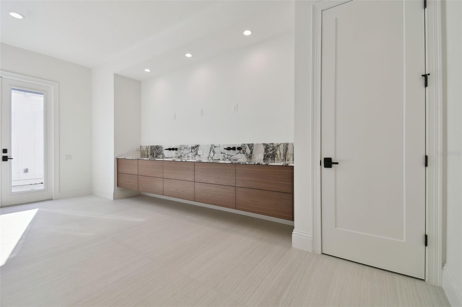 17720 ROYAL EAGLE LN, LUTZ, FL, 33549