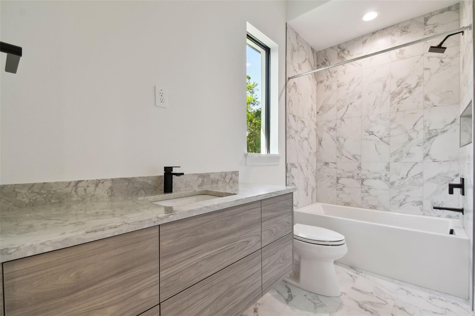 17720 ROYAL EAGLE LN, LUTZ, FL, 33549