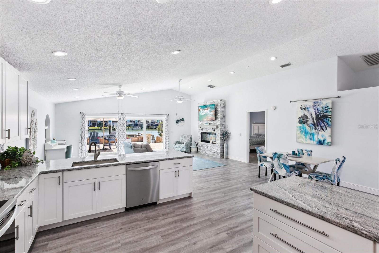 321 BAHIA VISTA DR, INDIAN ROCKS BEACH, FL, 33785