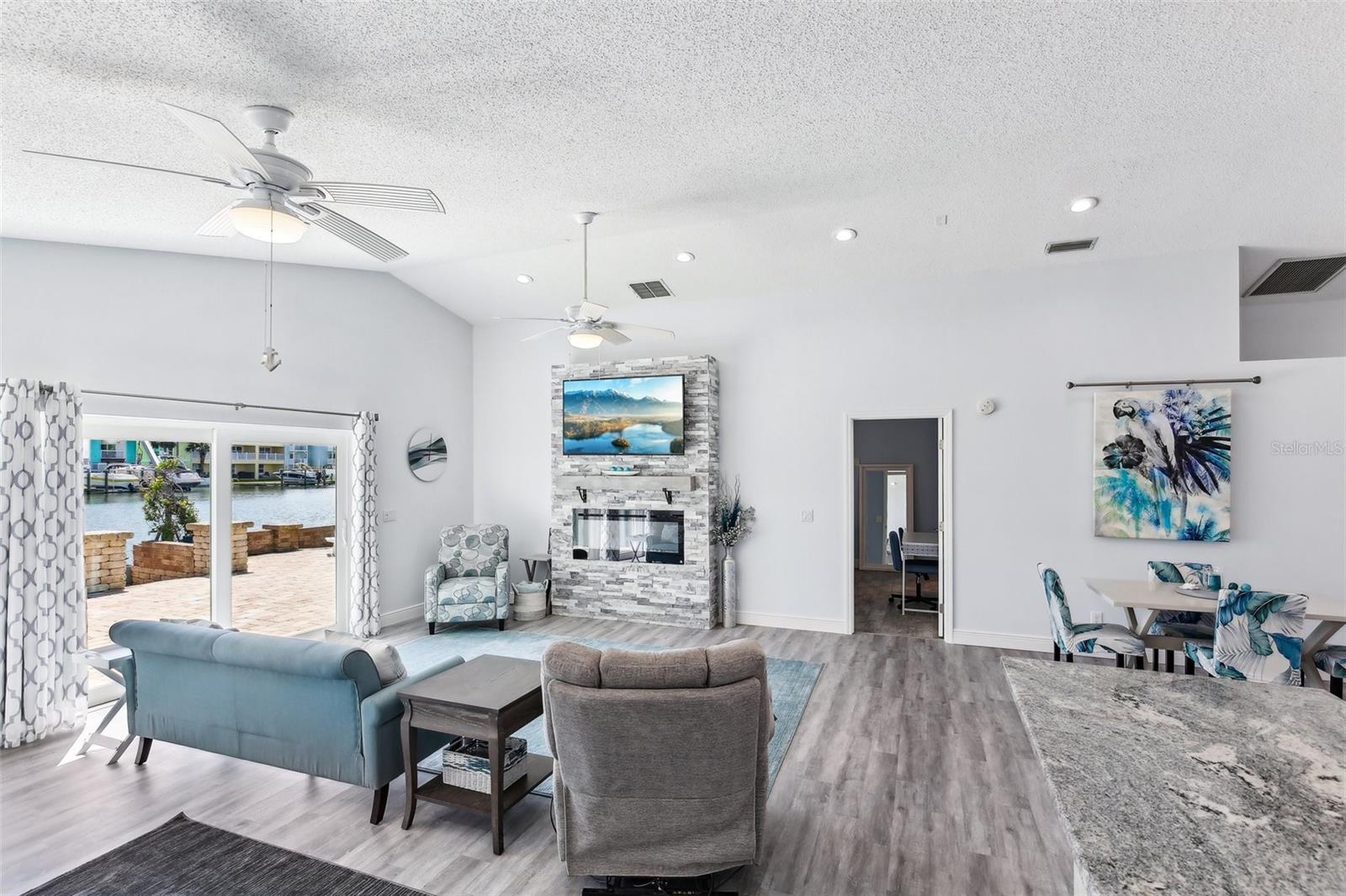 321 BAHIA VISTA DR, INDIAN ROCKS BEACH, FL, 33785