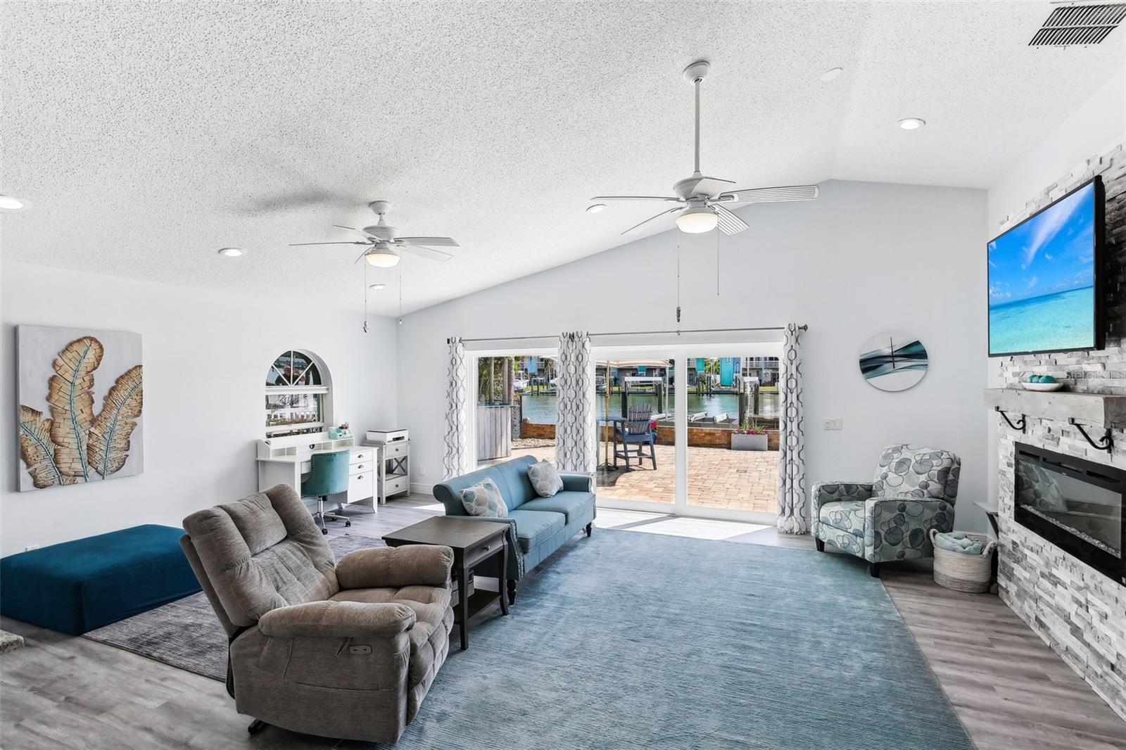 321 BAHIA VISTA DR, INDIAN ROCKS BEACH, FL, 33785