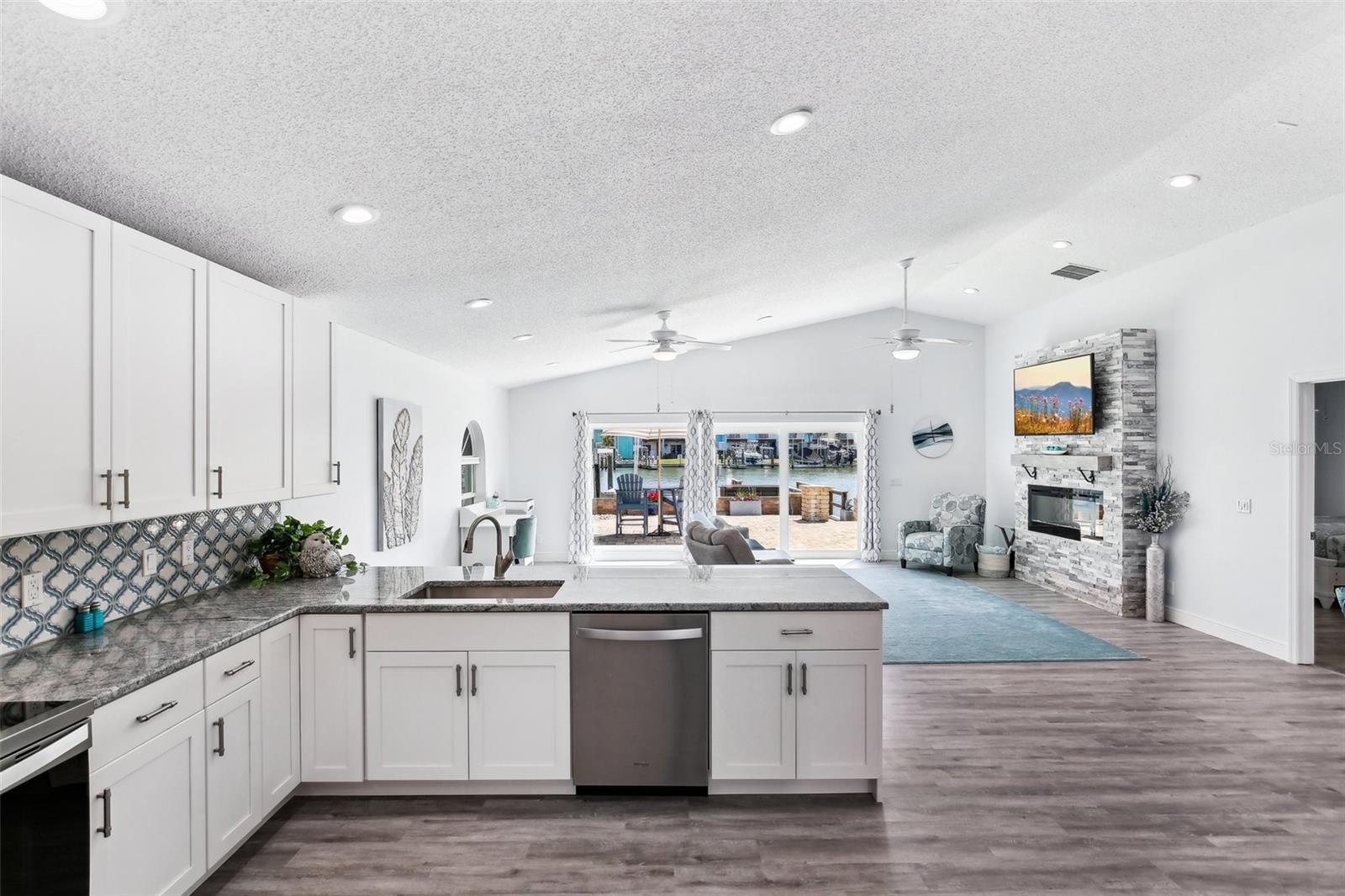 321 BAHIA VISTA DR, INDIAN ROCKS BEACH, FL, 33785