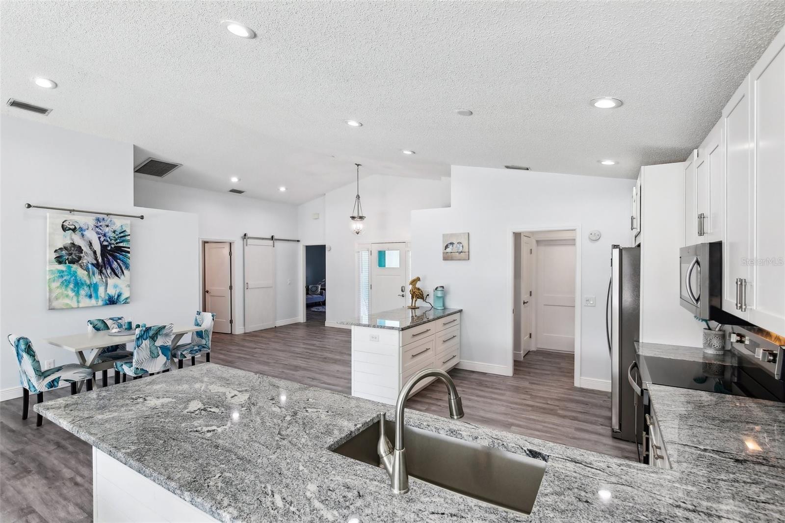 321 BAHIA VISTA DR, INDIAN ROCKS BEACH, FL, 33785