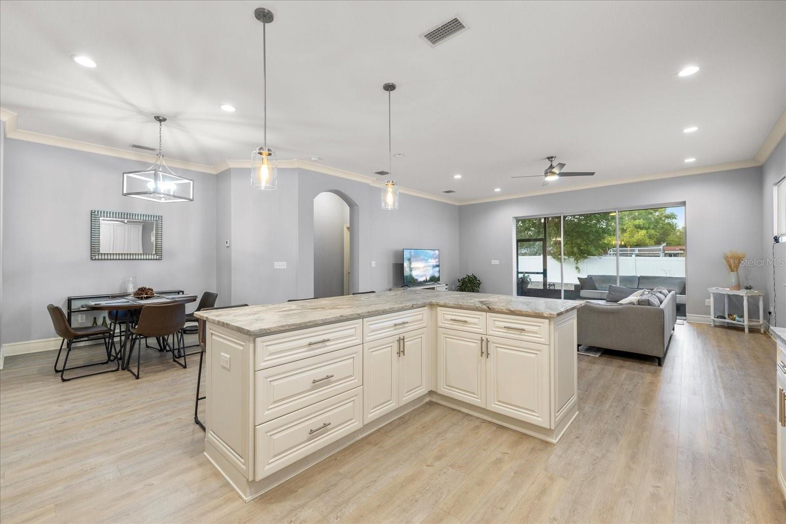 1423 W WOOD ST, TAMPA, FL, 33604