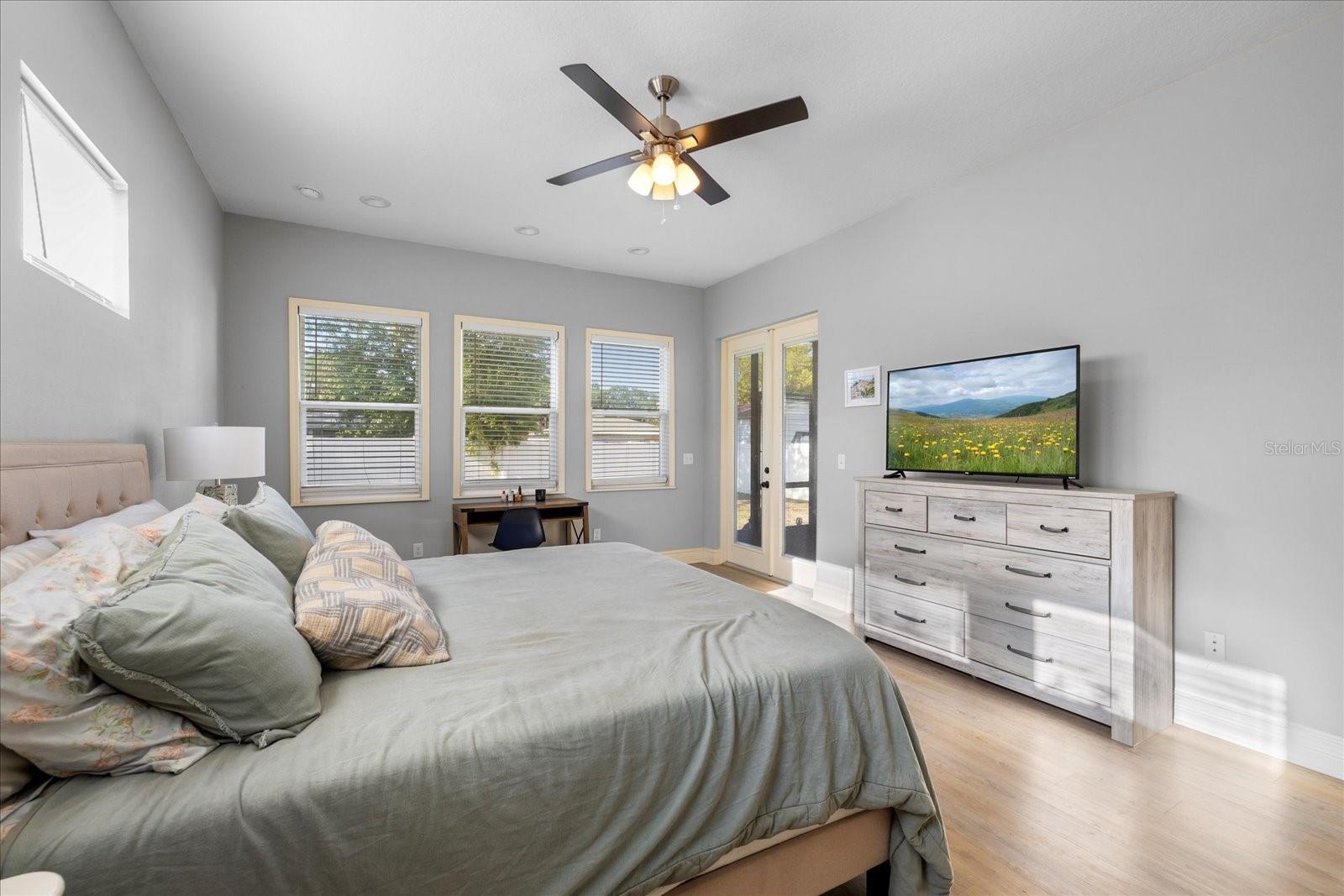 1423 W WOOD ST, TAMPA, FL, 33604