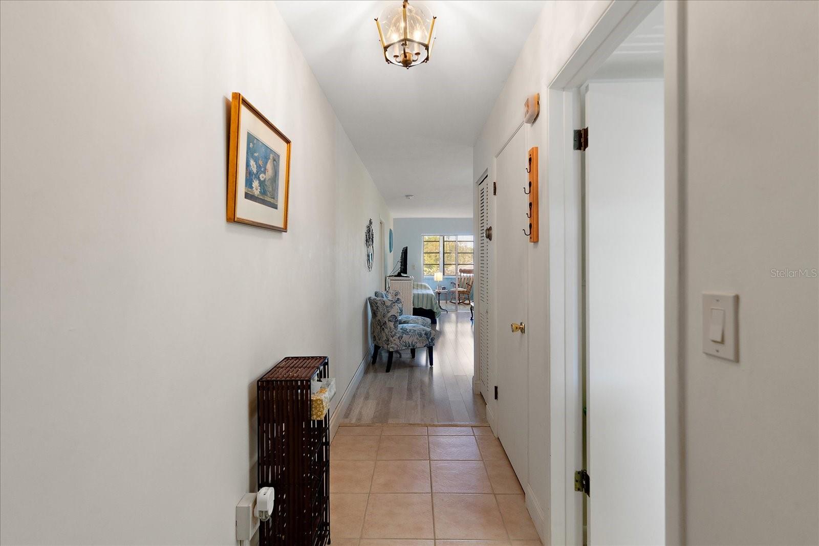 100 GLENNES LN #207, DUNEDIN, FL, 34698