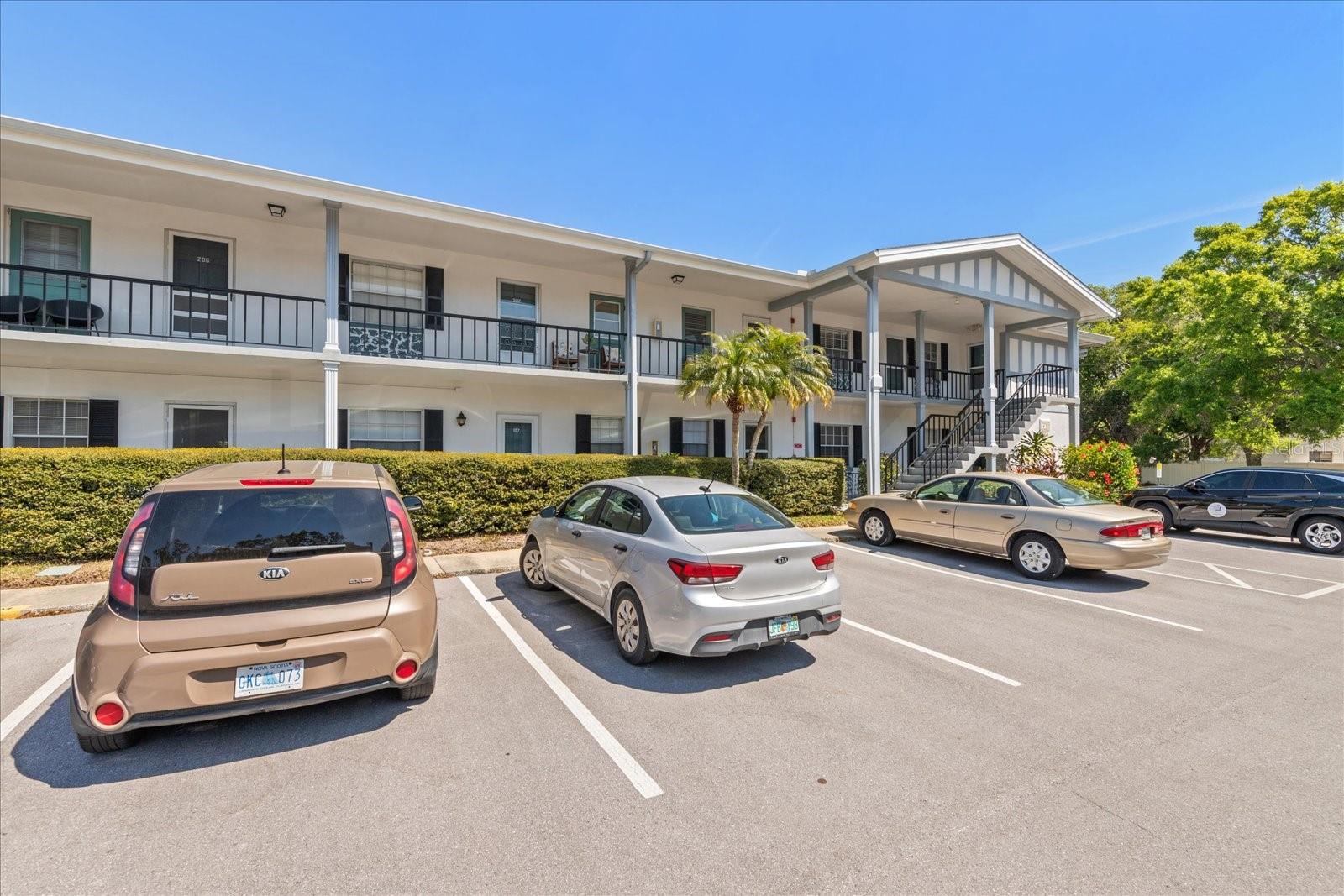 100 GLENNES LN #207, DUNEDIN, FL, 34698