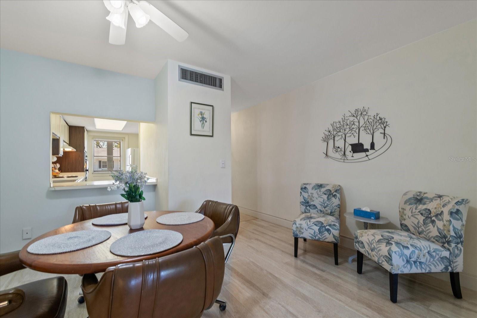 100 GLENNES LN #207, DUNEDIN, FL, 34698