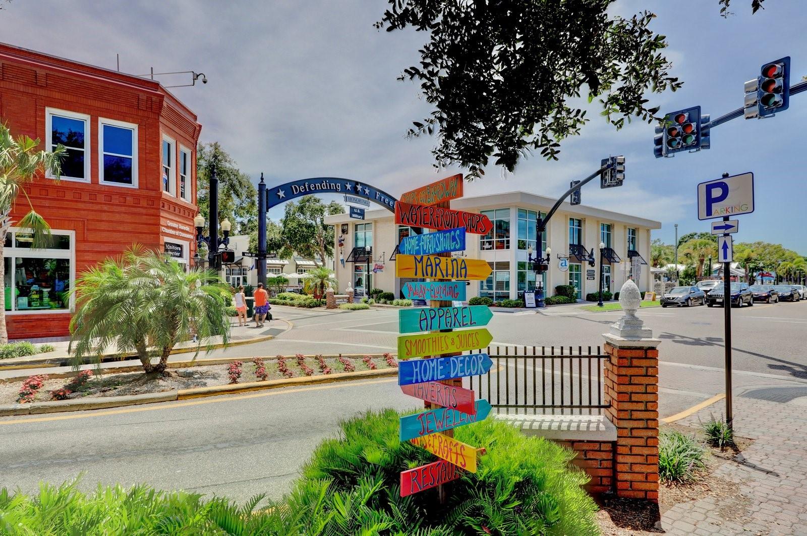 100 GLENNES LN #207, DUNEDIN, FL, 34698