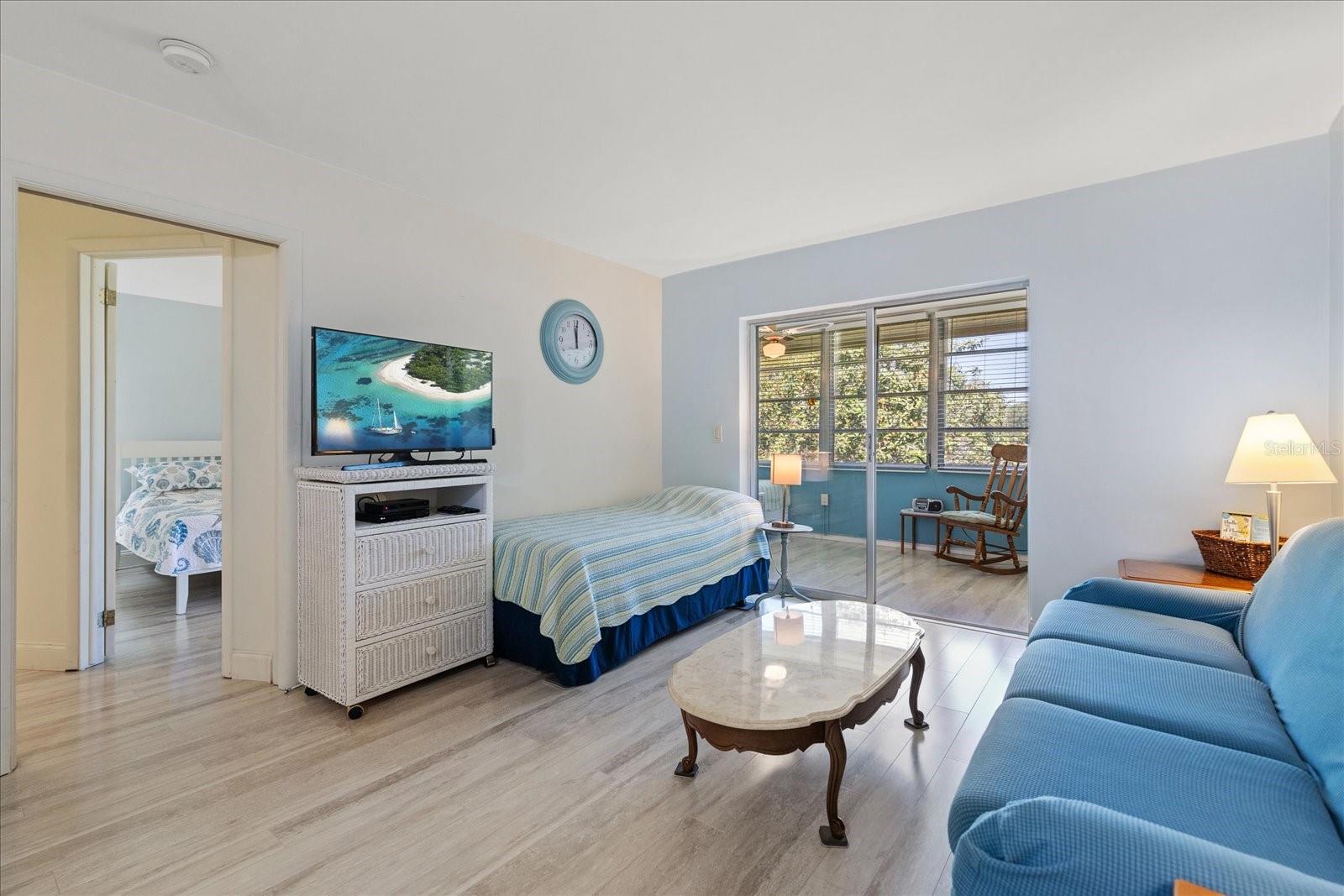 100 GLENNES LN #207, DUNEDIN, FL, 34698