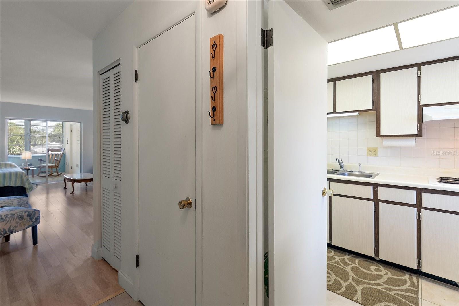 100 GLENNES LN #207, DUNEDIN, FL, 34698