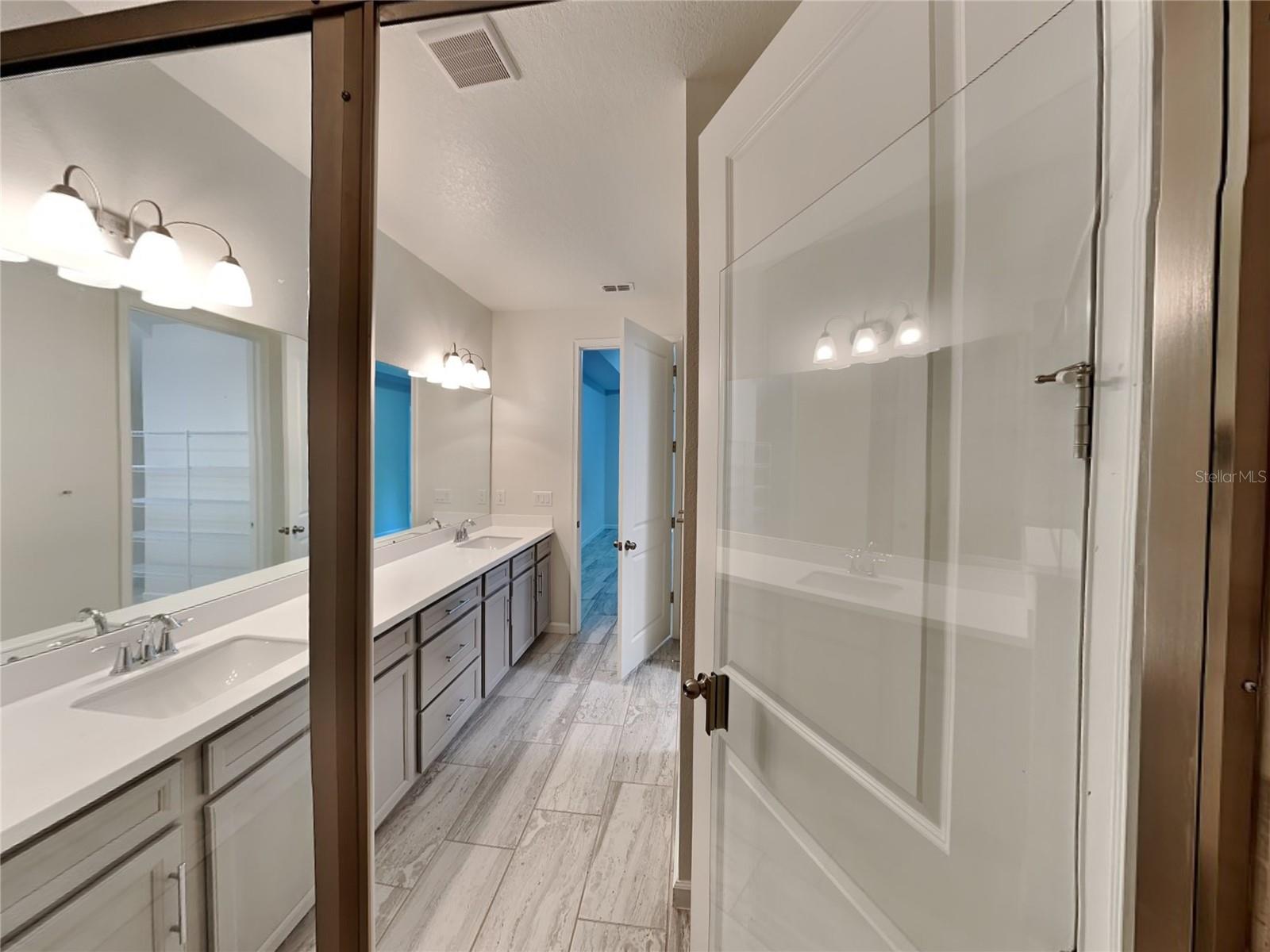 5228 BLOSSOM CV, BRADENTON, FL, 34211