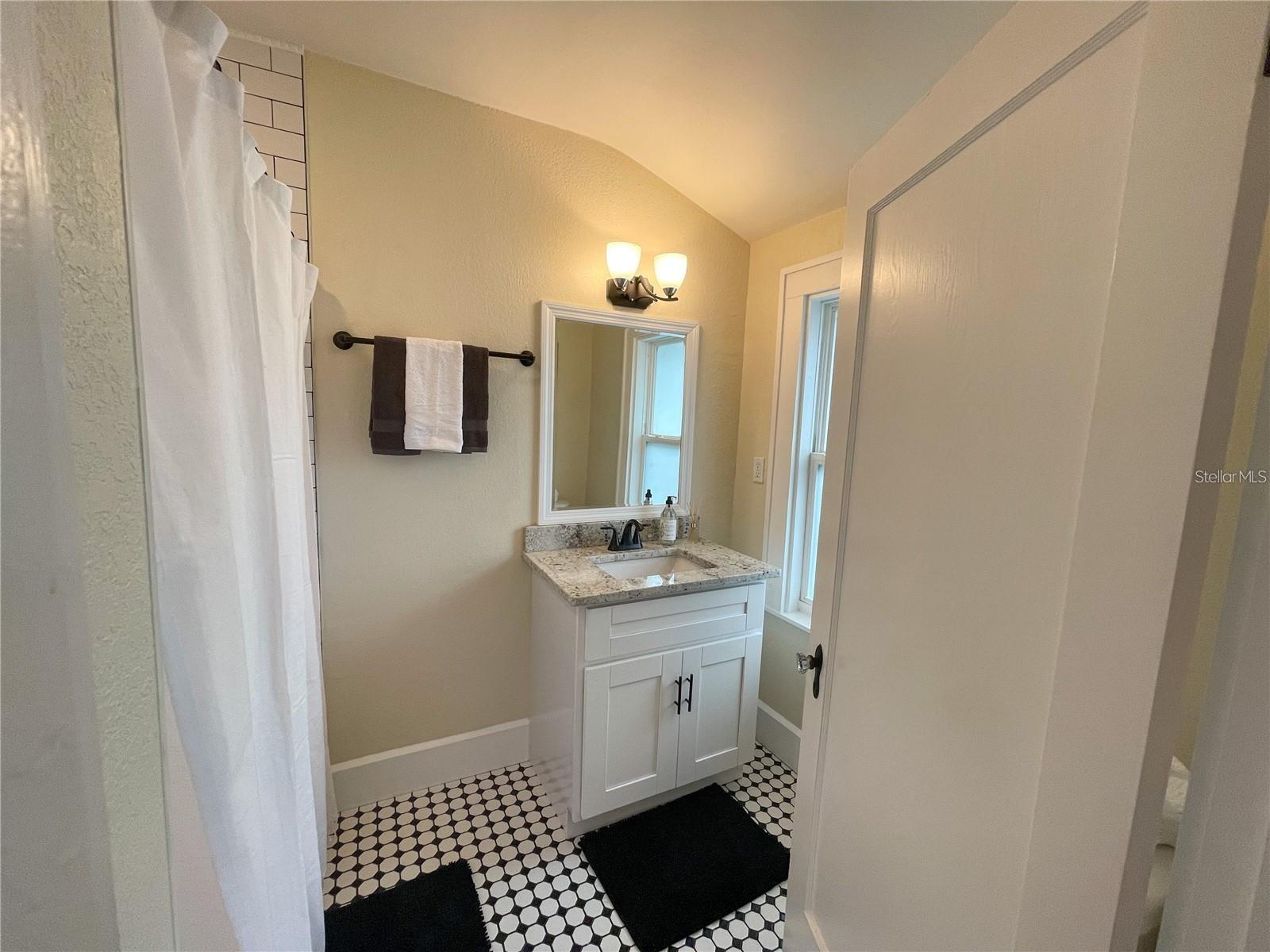 850 13TH AVE N, ST PETERSBURG, FL, 33701