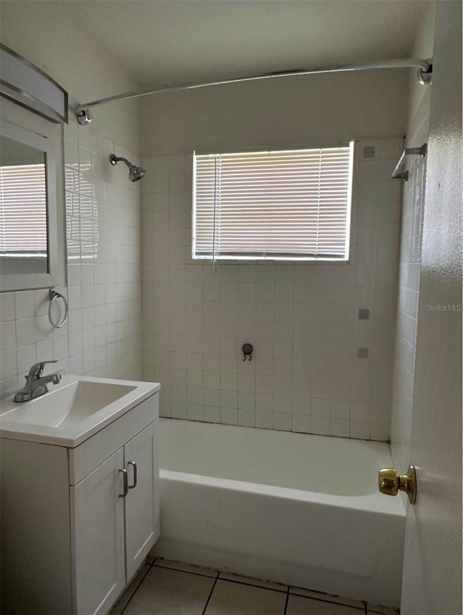 110 ACADEMY AVE, SANFORD, FL, 32771