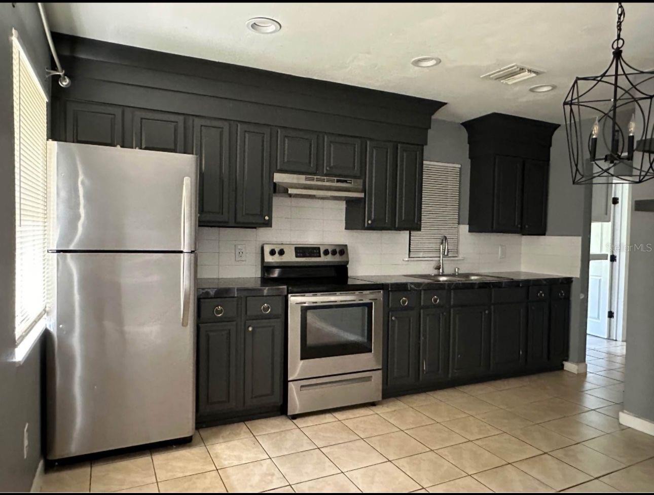 110 ACADEMY AVE, SANFORD, FL, 32771