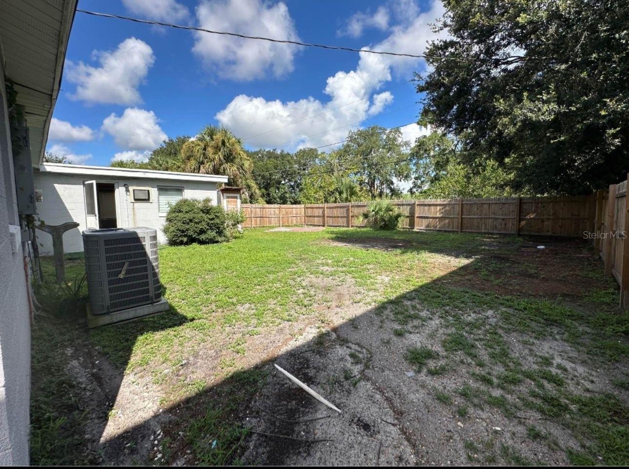 110 ACADEMY AVE, SANFORD, FL, 32771