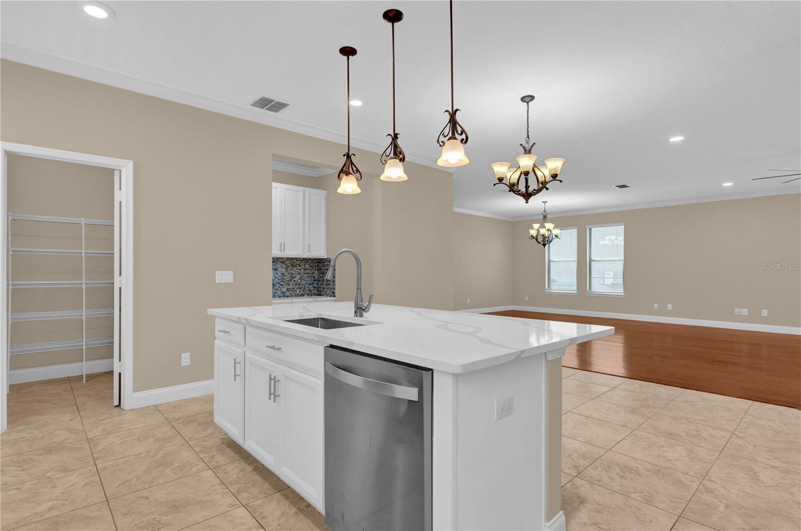 8348 VIVARO ISLE WAY, WINDERMERE, FL, 34786