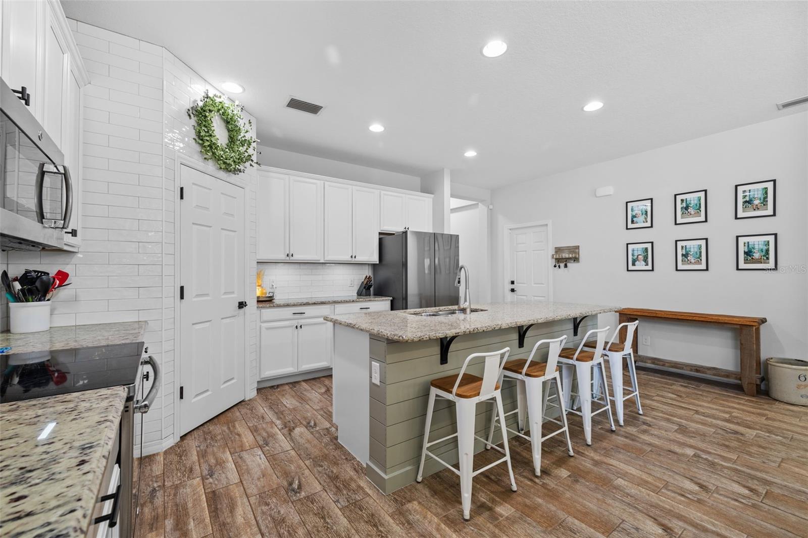 5136 SUNCATCHER DR, WESLEY CHAPEL, FL, 33545