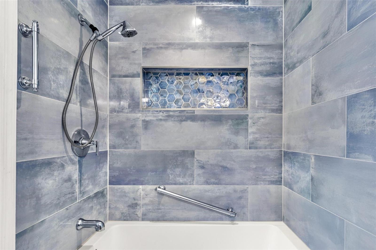 15823 REDINGTON DR, REDINGTON BEACH, FL, 33708